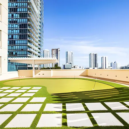 Modern Midtown Stay Pool Access & Free Parking